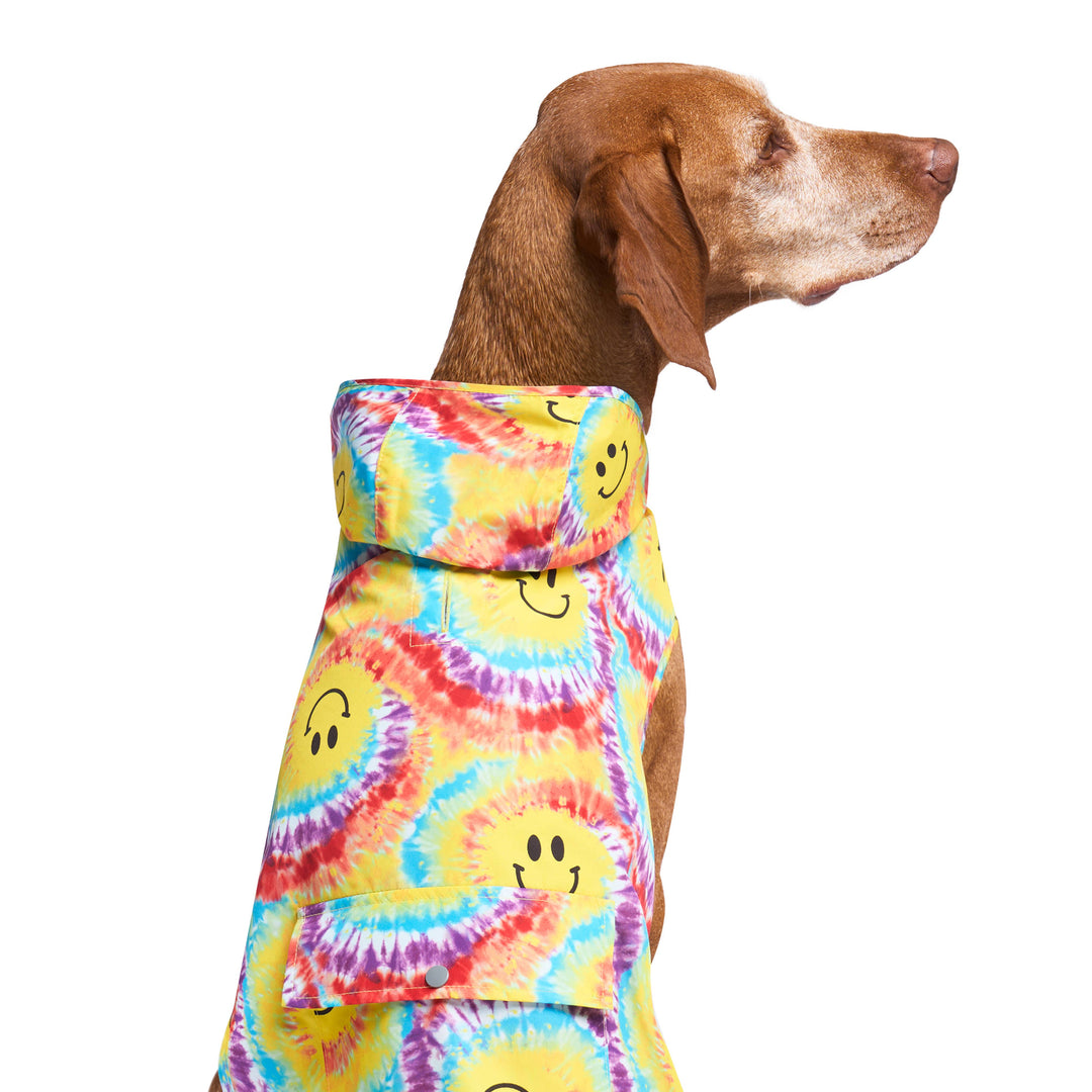 Canada Pooch - Pick Me Poncho Dog Raincoat (Tie Dye Smiley)