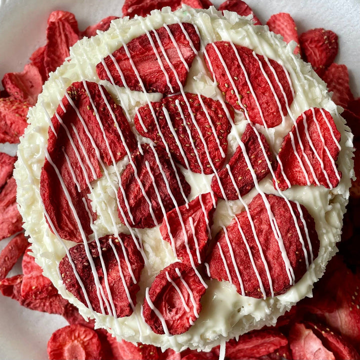 YumYum4DOGS - Strawberry Shortcake Dog Cake Treat