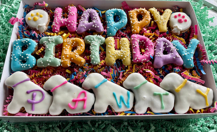 YumYum4DOGS - Happy Birthday PAWTY letter dog treat (GIFT BOX)