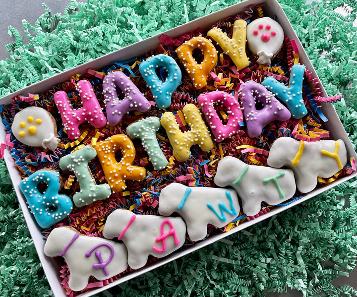 YumYum4DOGS - Happy Birthday PAWTY letter dog treat (GIFT BOX)