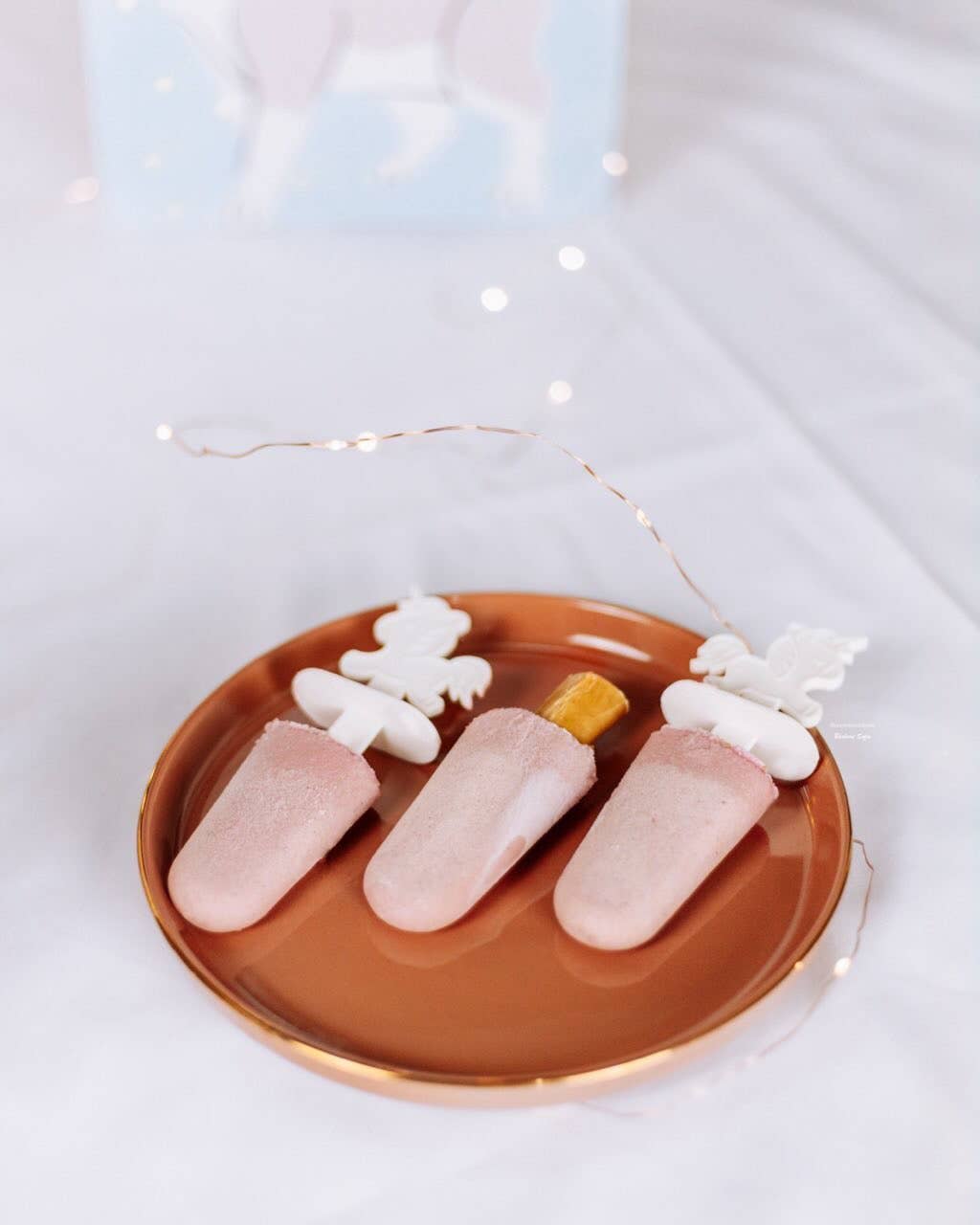 Cooka's Cookies - Ice-cream Mix with real chicken & strawberry for pets