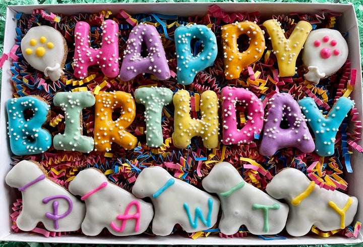 YumYum4DOGS - Happy Birthday PAWTY letter dog treat (GIFT BOX)