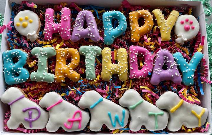 YumYum4DOGS - Happy Birthday PAWTY letter dog treat (GIFT BOX)