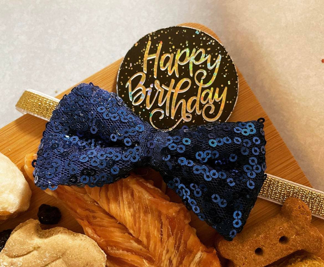Bucho's Barkery - Birthday Board: Gold