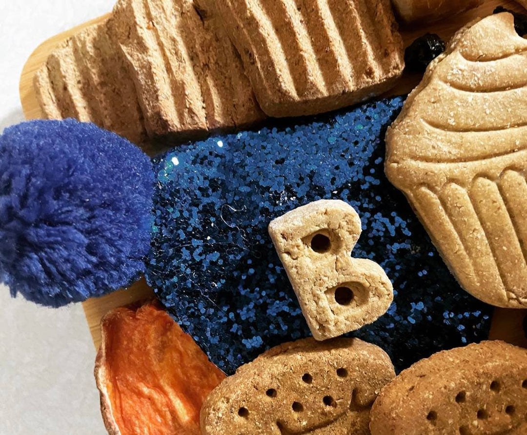 Bucho's Barkery - Birthday Board: Gold