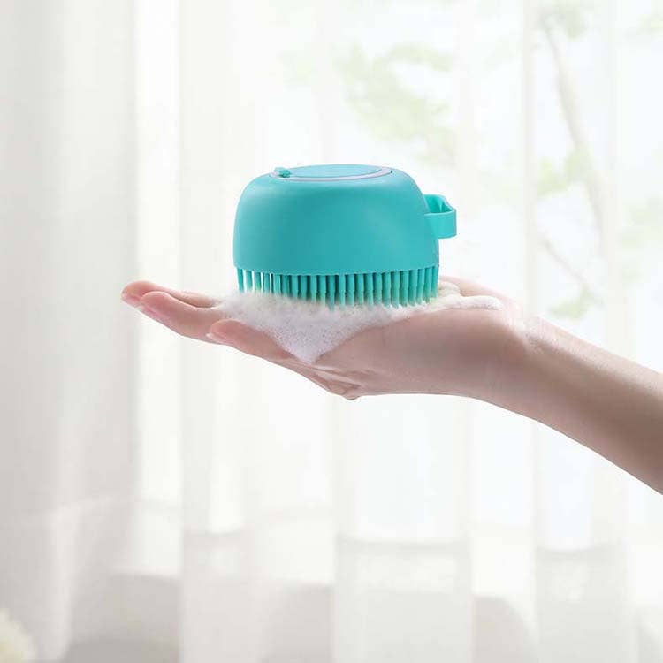The modern pet company - Super Suds Shampoo Brush