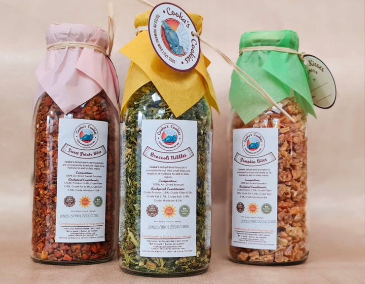 Cooka's Cookies - Carrot Chips - Air-dried meal Toppers 