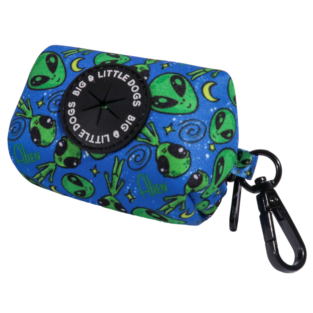 Big and Little Dogs - DOG POOP BAG HOLDER: Alien Invasion